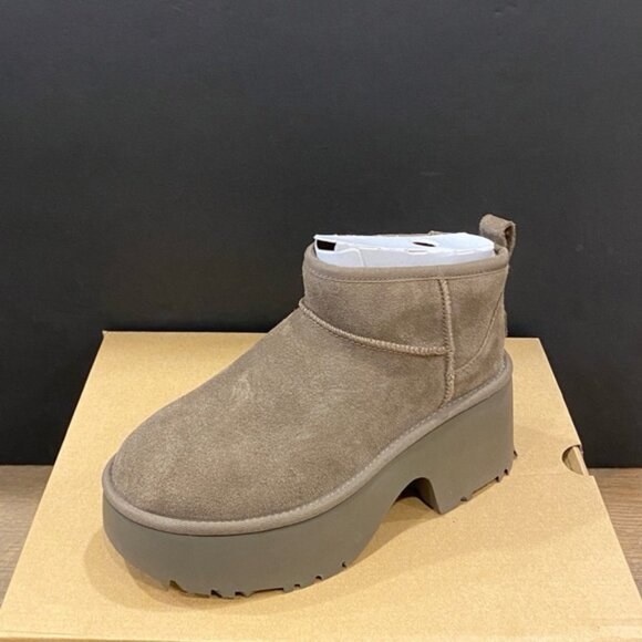 UGG Women's Hickory Classic Ultra Mini New Heights Ankle Boot Bootie Shoes NEW - Picture 1 of 5